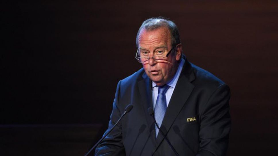 Шефът на медицинската комисия напуска при липса на реформи във ФИФА