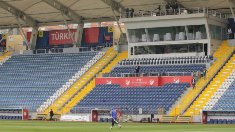 Стадион "Реджеп Таип Ердоган" преди Турция - България