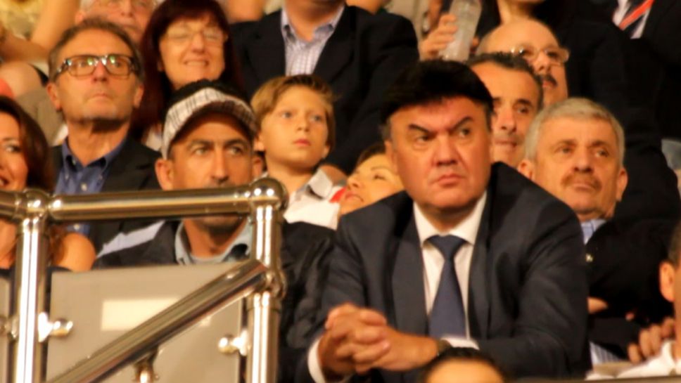 Боби и Лечков наблюдават играта на националите срещу Малта