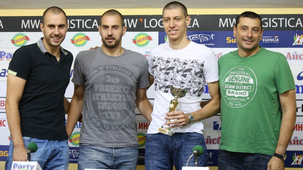 Наградиха националите ни по волейбол за отбор на месец юни след финала в Баку