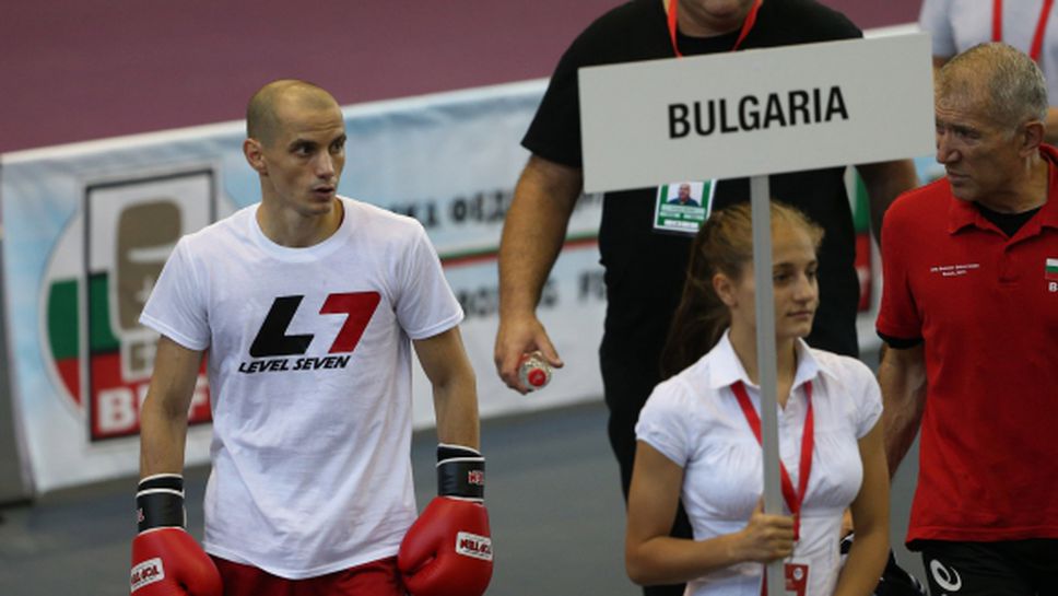 Александров и Генов готови за битките в AIBA Pro Boxing-сериите