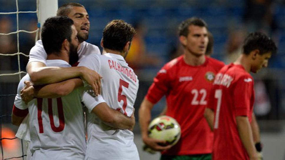 Турция разпиля България с 4:0 за едно полувреме (видео)