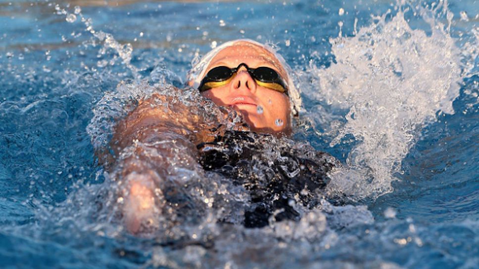 Кирсти Ковънтри трета на 100 м гръб във Франция