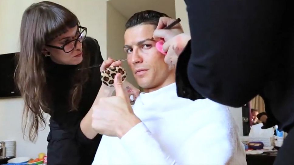 Под прикритие: Роналдо разцъква като скитник по улиците на Мадрид