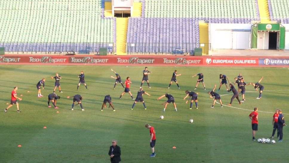 Националния отбор на Норвегия тренира на стадион "Васил Левски"