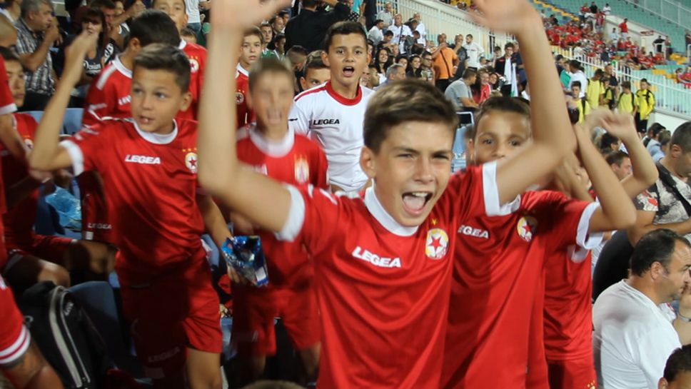 Младите надежди на ЦСКА изпаднаха в екстаз преди България - Норвегия