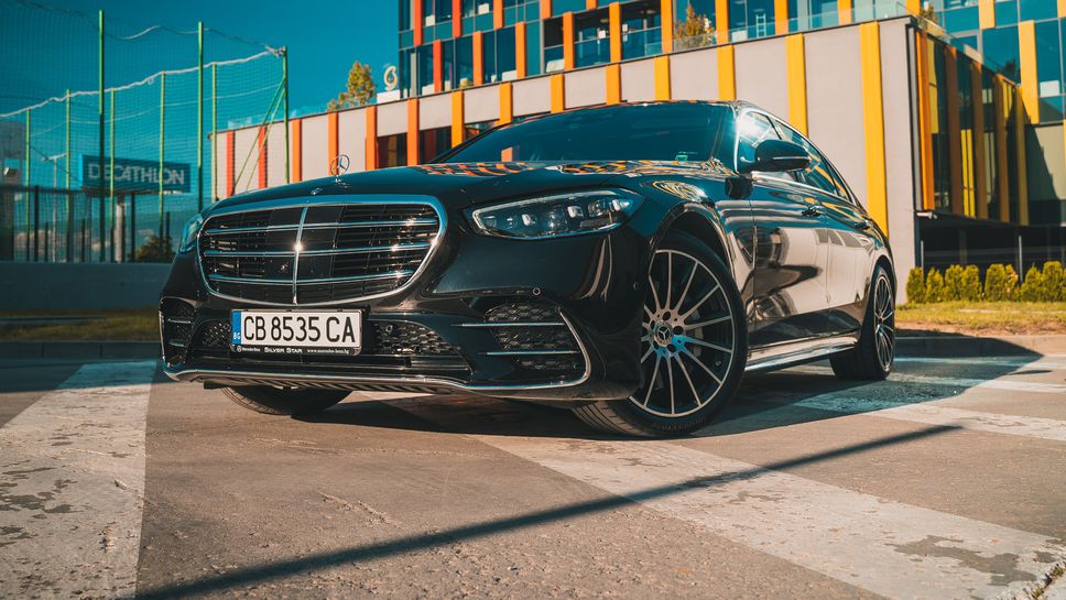 Успяха ли Mercedes да създадат новия крал на лукса? (Видео)