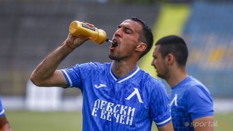  Левски излиза против отбор от трета дивизия на Дубай 