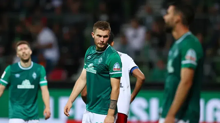  Байерн преотстъпи защитник 