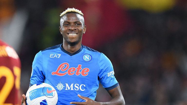  Тотнъм надцаква Арсенал за Осимен 