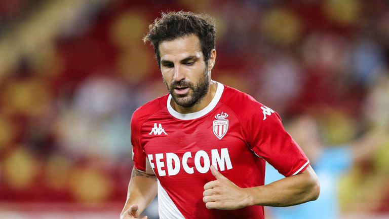 От обявиха че се разделят със Договорът на 35 годишния