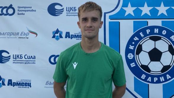 Черно море подписа с играч от трета дивизия на Испания