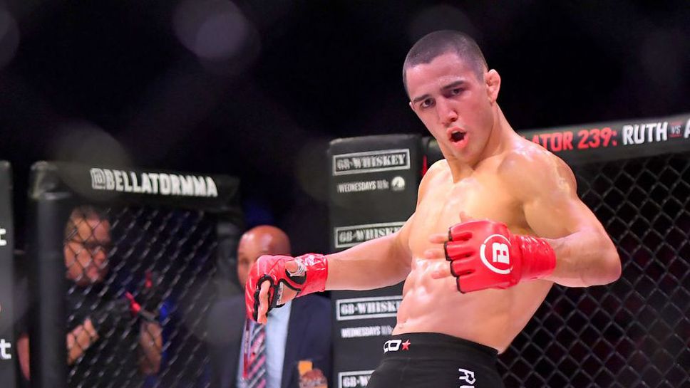 Арън Пико дебютира в UFC на галавечер в Абу Даби