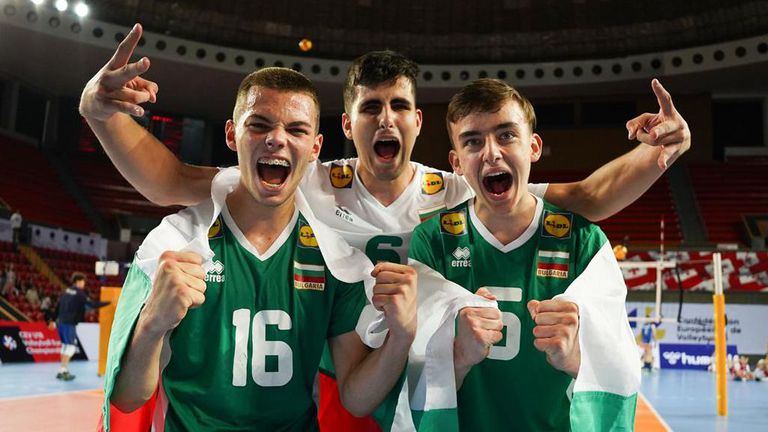 България U18 грабна бронза на Евроволей 2022 след обрат срещу