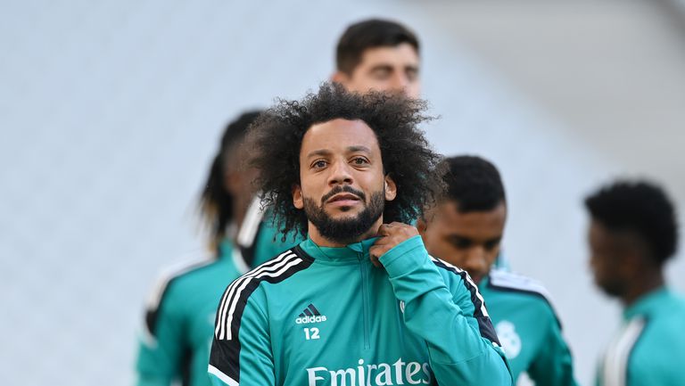 Преди това 34 годишният бразилец получи предложение и от ФК Лос