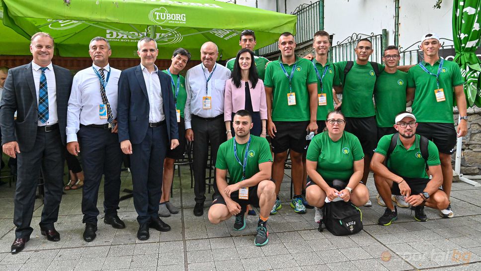 Мария Габриел и Димитър Илиев официално откриха Световното по гребане за мъже и жени до 23 години в Пловдив