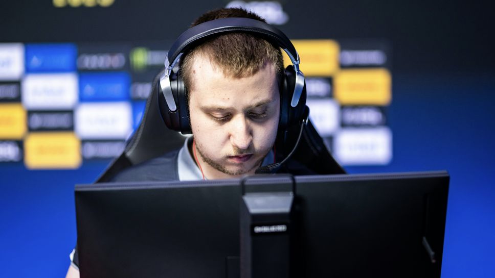 Адам "⁠NEOFRAG⁠" Зухар отново е свободен агент