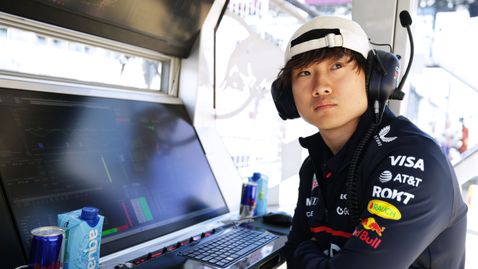  Вилньов: Цунода е може би най-слабият съотборник на Верстапен 