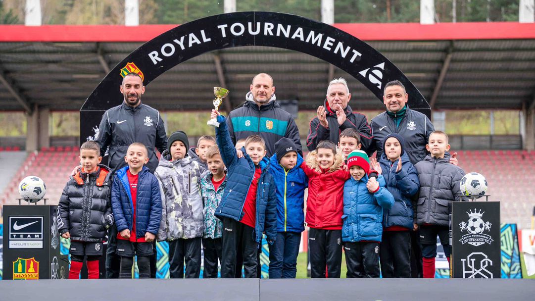 Академията на "Христо Стоичков" в Етрополе с втори летен прием на деца