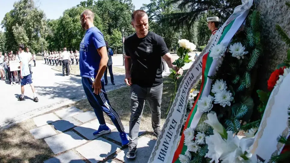 Левски почете 188-годишнината от рождението на патрона си Васил Левски