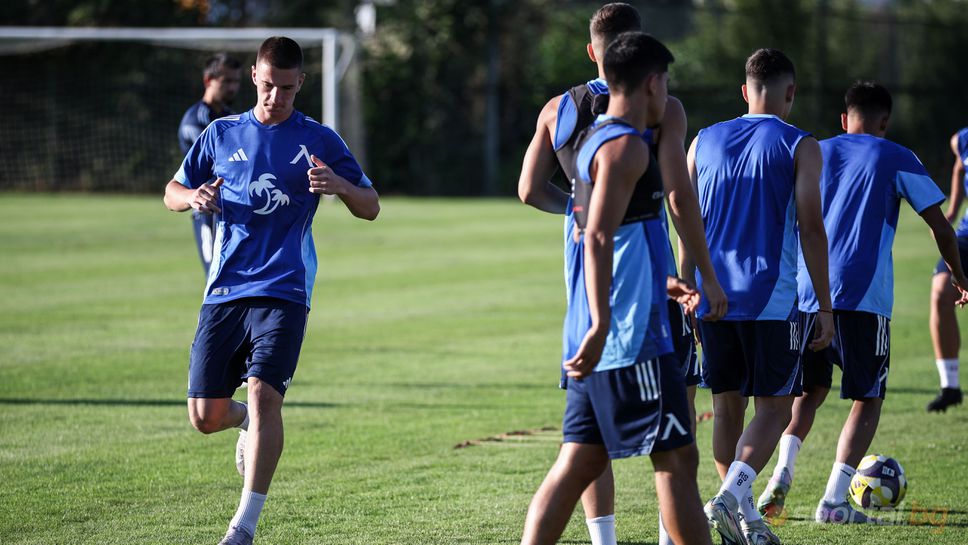 Левски проведе тренировка на "Герена" след триумфа над Апоел