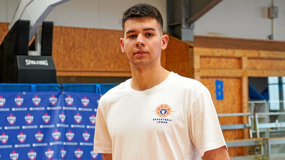 Талант на Берое продължава в Германия