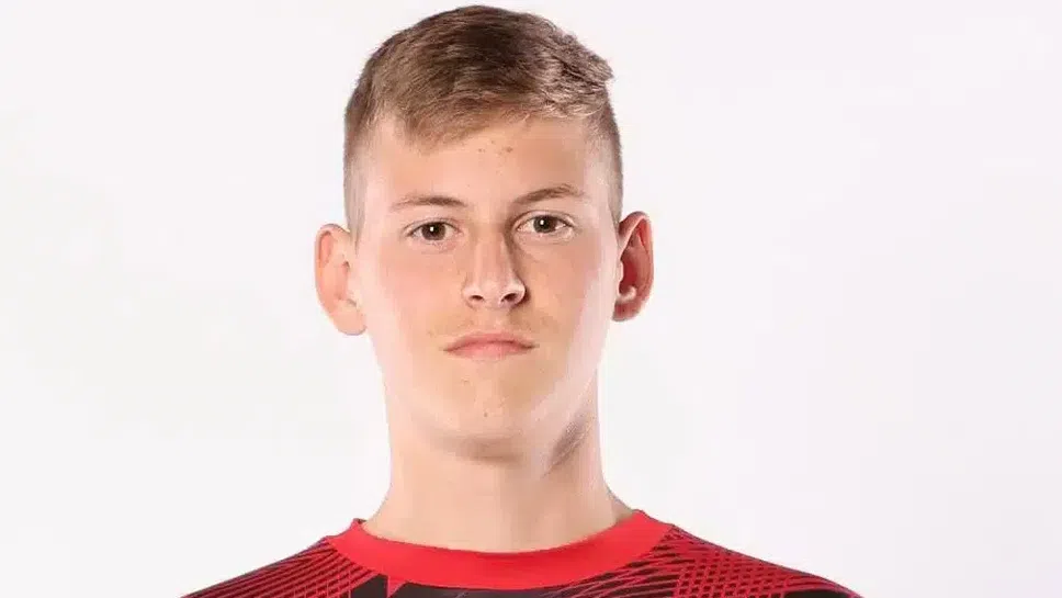 Ясен Петров вече е част от мъжкия тим на Нефтохимик