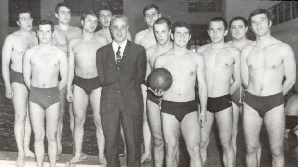 24 години без плувната легенда Гец