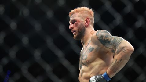 Дан Хукър с трудна победа над Матеуш Гамрот