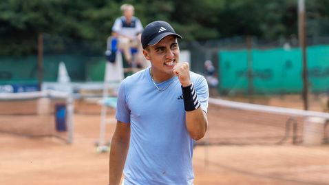 Иван Иванов продължава и на двойки в Париж