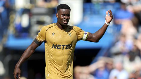 Геи брутално игнорира Гласнер след мача с Челси, Езе изглежда се сбогува