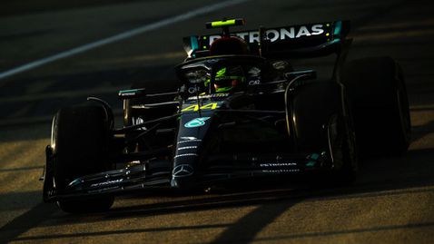 Хамилтън: Аз щях да атакувам по различен начин поне второто място