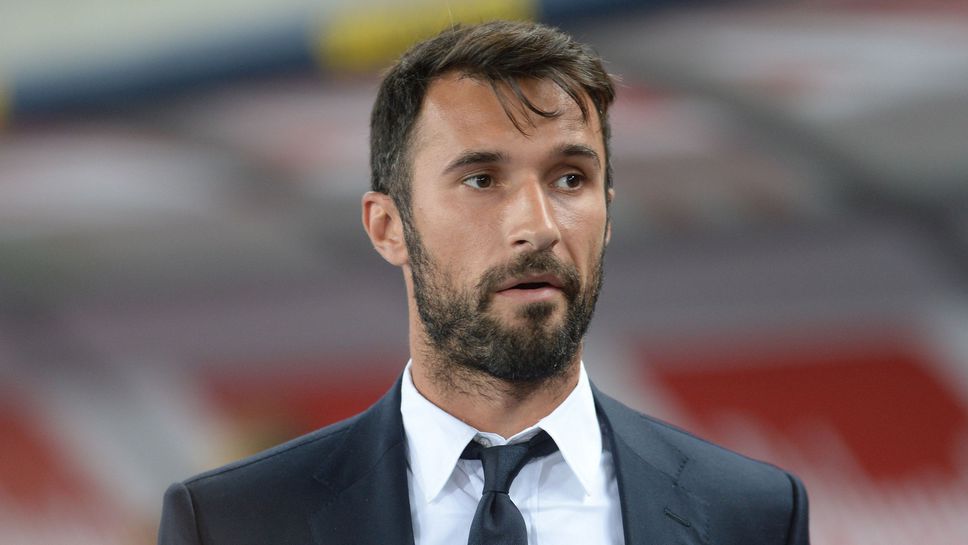 Хърватската футболна легенда Роберт Просинечки вече не е селекционер на