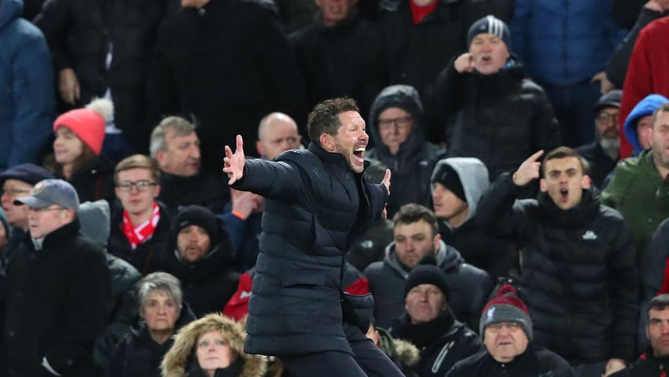 Фенът от снощния инцидент отрече да е отправял расистки обиди и заяви, че е бил наплют от помощника на Симеоне