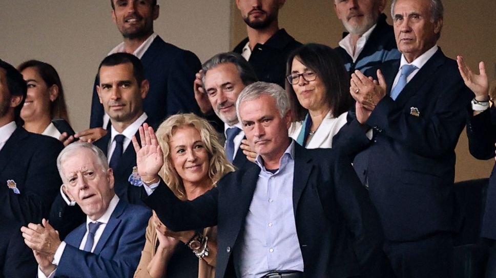 Жозе Моуриньо вече официално е старши треньор на Бенфика след