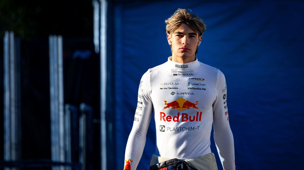 Напълно очаквано след силния си сезон във Формула 3 завършил