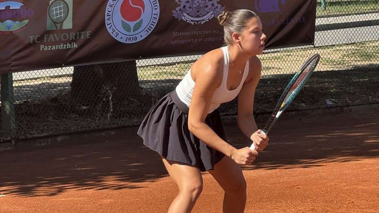 Елизара Янева се класира за четвъртфиналите на сингъл на международния