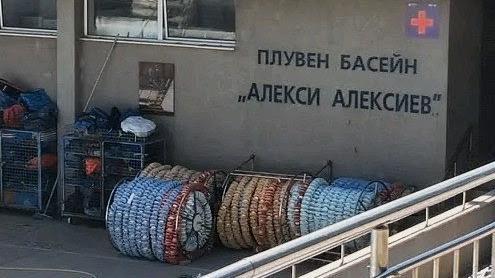 Басейн "Алекси Алексиев" във Варна отваря врати след ремонт