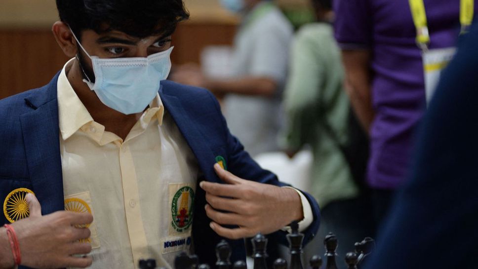 Идва ли краят на доминацията на Магнус Карлсен? 16-годишен индиец срази световния шампион