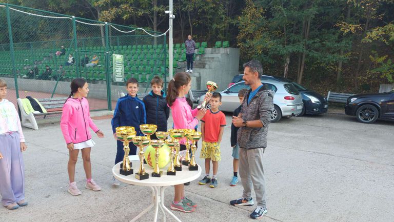 Тенис клуб Врач в град Сандански бе домакин на осмото