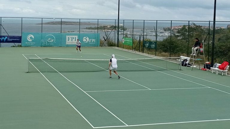 Александър Донски Пьотр Нестеров Симеон Терзиев и Антъни Генов се