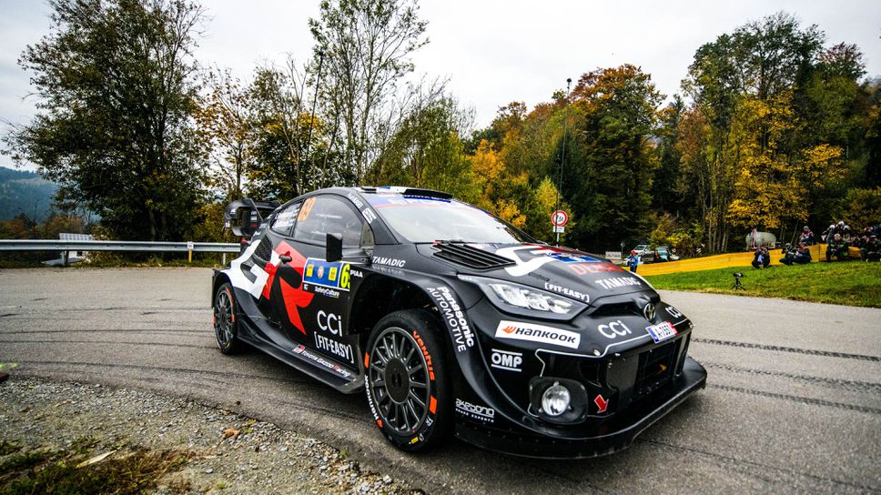 Отпадането на Себастиен Ожие във втората съботна отсечка на рали