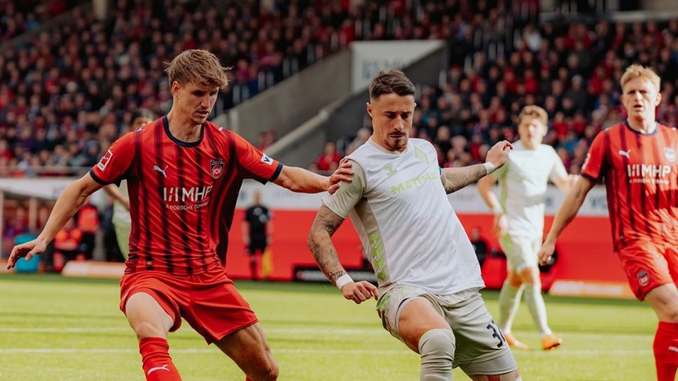 Вердер Бремен на два пъти повеждаше при визитата си на