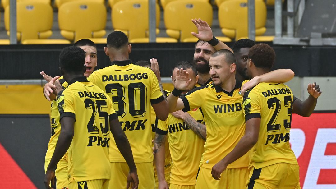 Ботев (Пловдив) с допитване до феновете