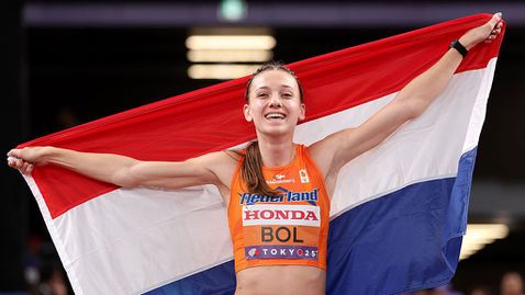 Фемке Бол с национален рекорд и победа в дебюта си на 800 метра