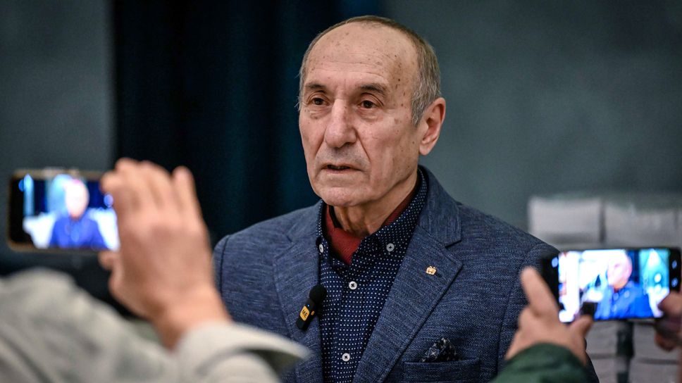 Божил Колев представи автобиографичната си книга в Добрич