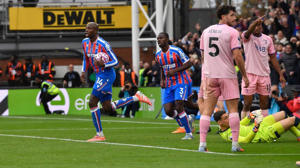 Жан Филип Матета реализира хеттрик но Кристъл Палас спечели само точка