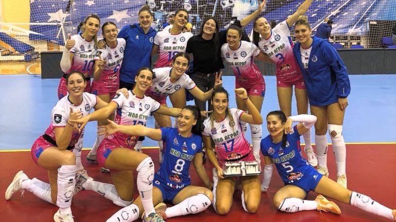 Националките Лора Китипова и Емилета Рачева и сръбският шампион Железничар