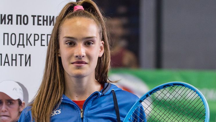 Денислава Глушкова се класира за четвъртфиналите на международния турнир по