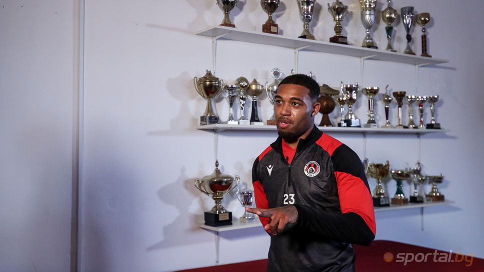 Джордан Айб радостен от дебюта си за Локо (София)